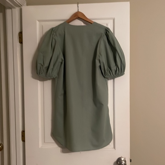 Ordered online and didn’t like the way it fit my body type. - Picture 2 of 2